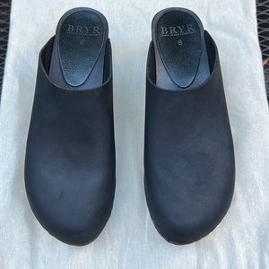 Bryr Gabe Monochrome block heel